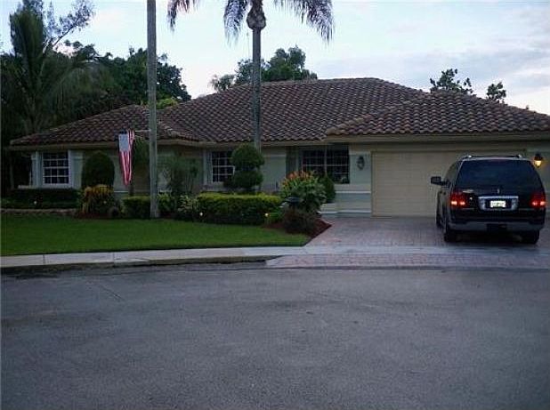 1st image of 1961 W Oak Knoll Cir