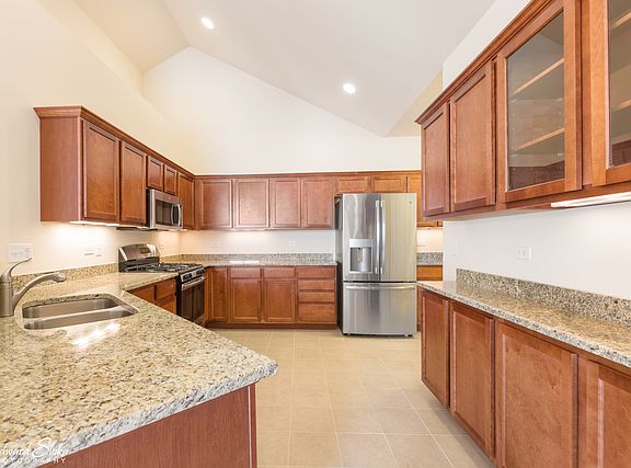 2nd image of 602 Schumann St #29-D