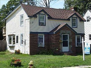 2nd image of 1550 Park Ave