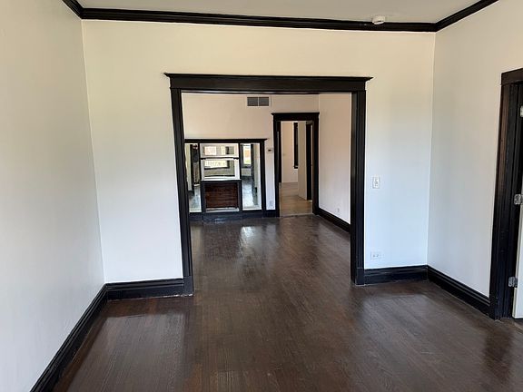 5th image of 6522 S Paulina St Unit 2