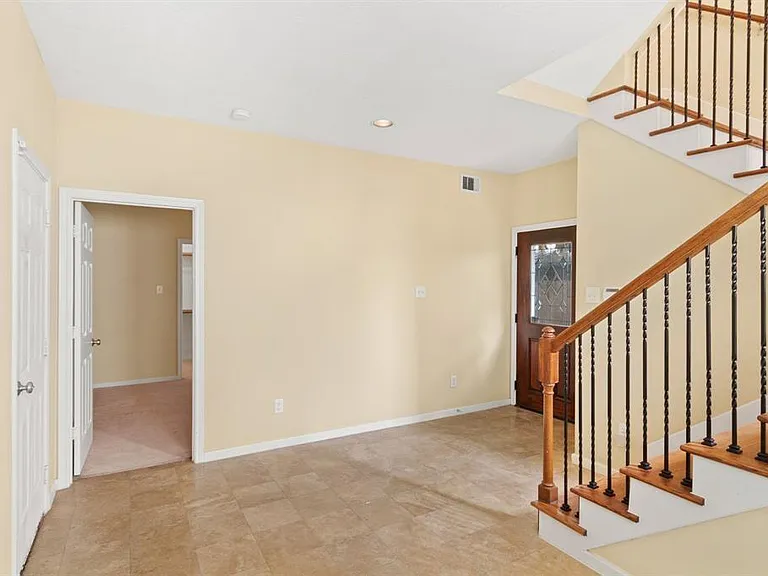 5734A Kansas St — Photo 4