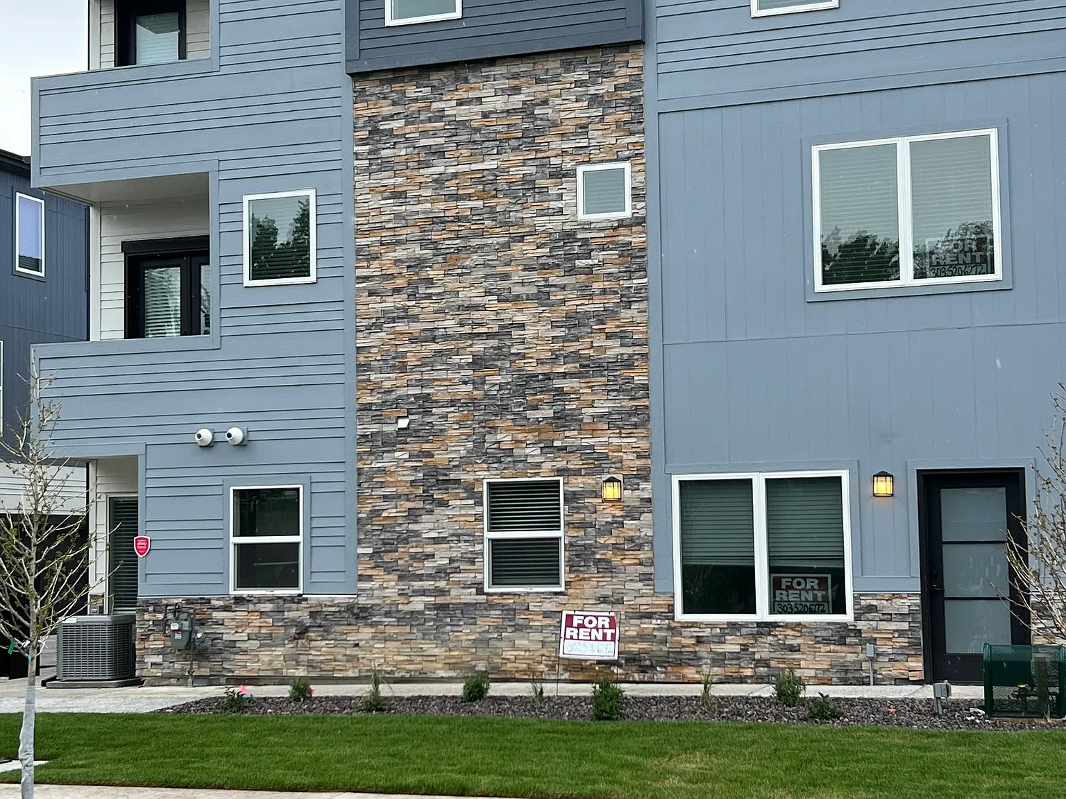 4 bed, 2330 sqft, $3,695 — Photo 1