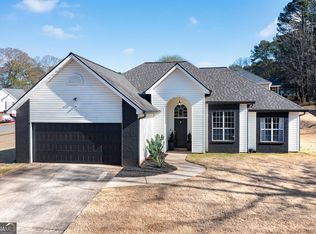 211 Ashley Oaks Dr, McDonough, GA 30253