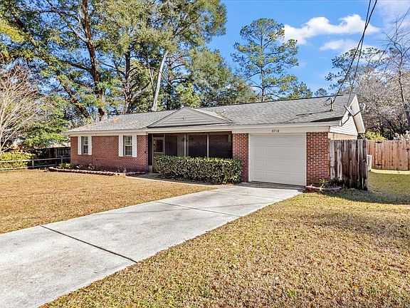 4th image of 3710 Caracus Ct