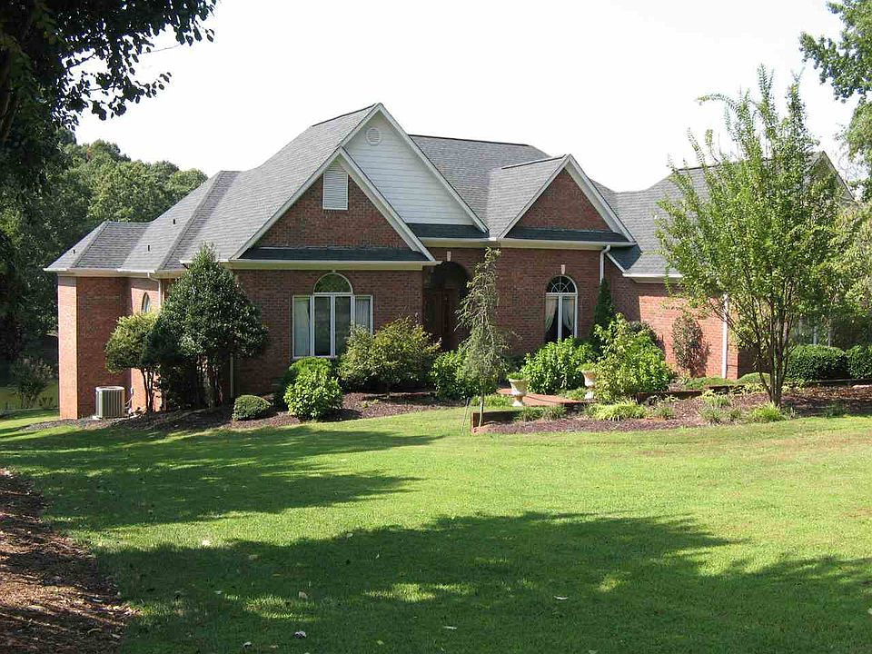 1st image of 134 Vista Dr