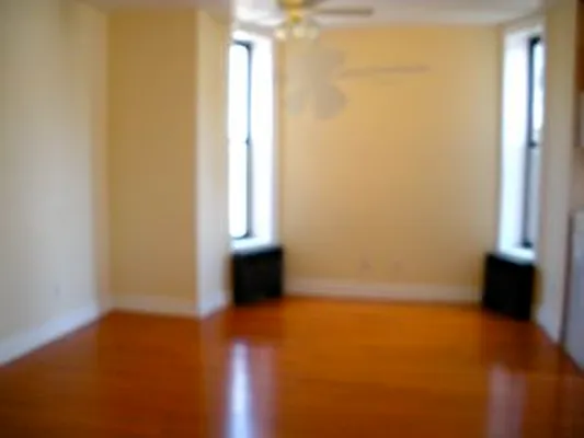 Rented by Triumph Property Group | media 28