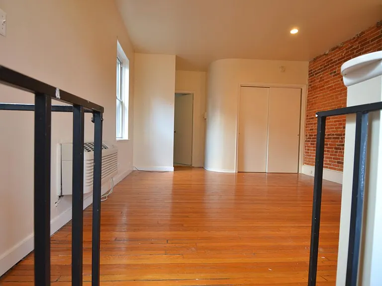 1734 Spruce St #2R — Photo 16