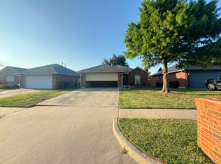 1424 Glen Ellen Cir, Norman, OK 73071