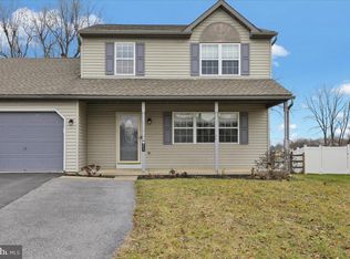 217 N View Rd, Fleetwood, PA 19522
