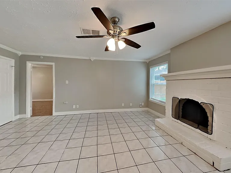 3238 Three Pines Dr — Photo 6
