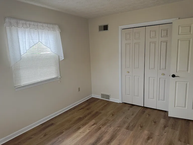 30 William Penn Dr — Photo 6