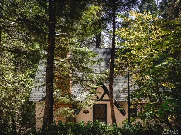 377 Hillside Rd, Lake Arrowhead, CA 92352