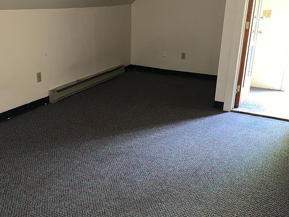 Bedroom 4 - 3rd Floor