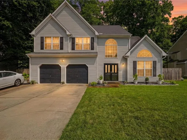 1142 Woods Pkwy, Suffolk, VA 23434