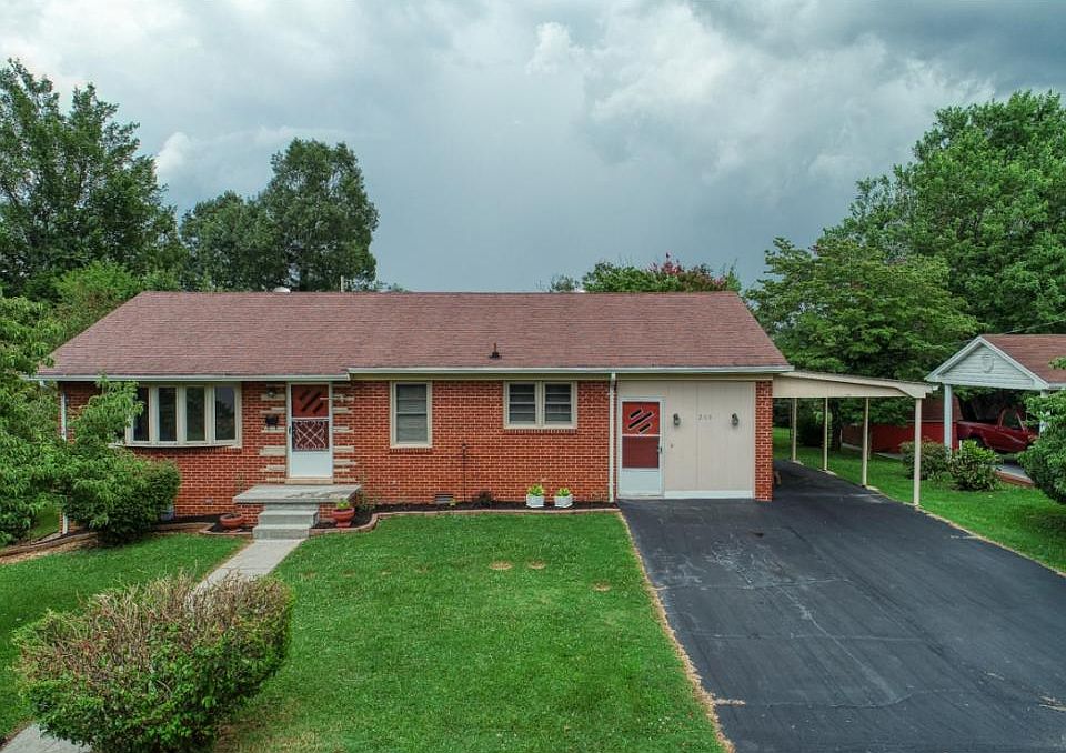 1st image of 205 Scenic Dr