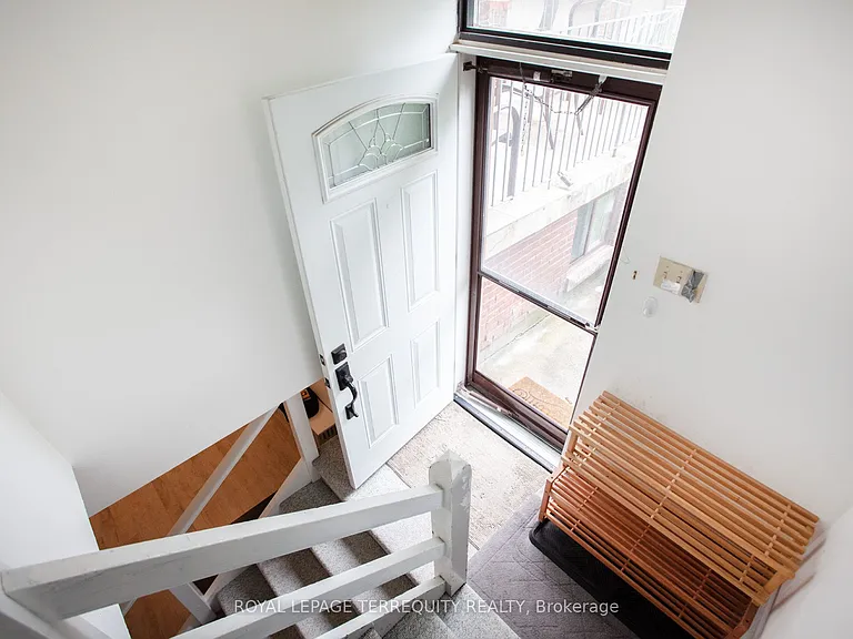 10 Northcliffe Blvd #BASEMENT — Photo 14