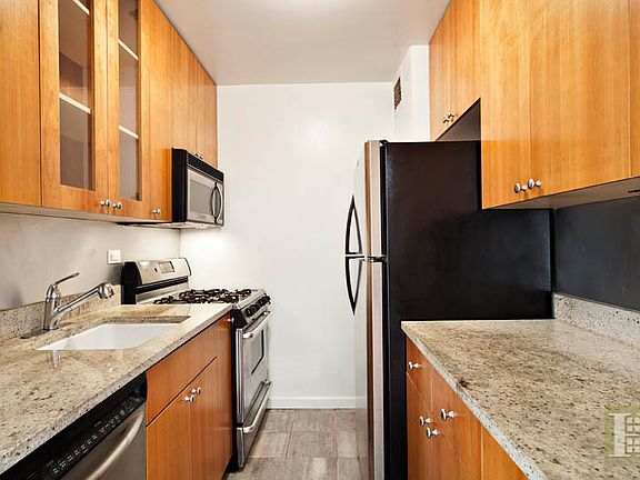 4th image of 372 Central Park W APT 7H