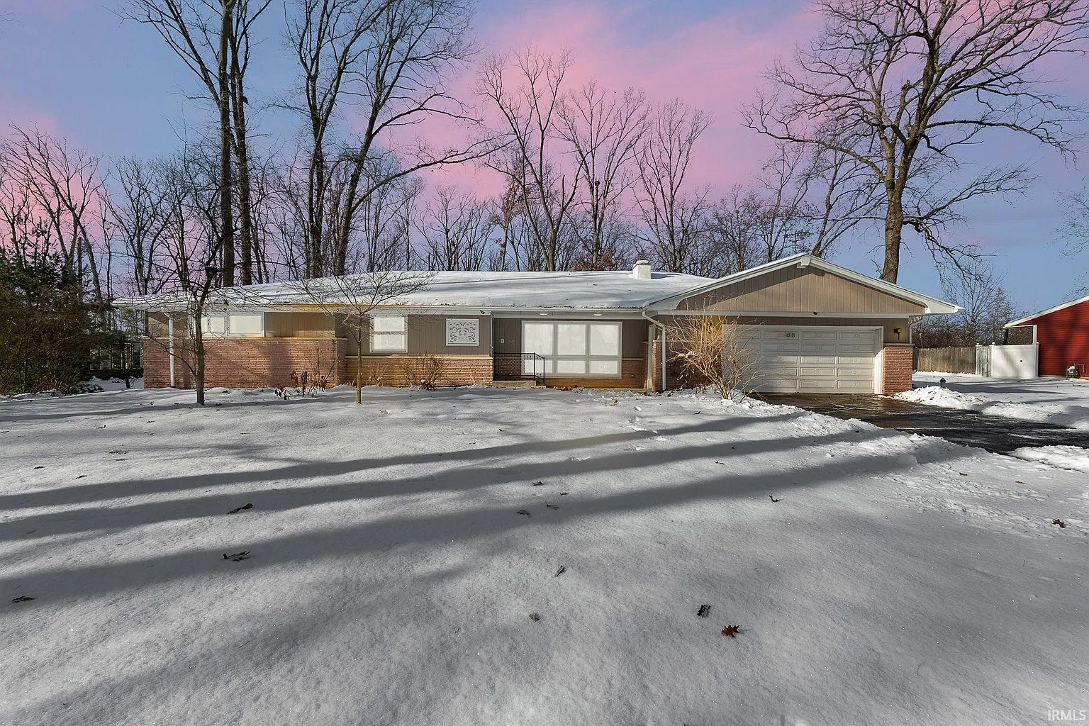 1818 Marietta Dr photo 1