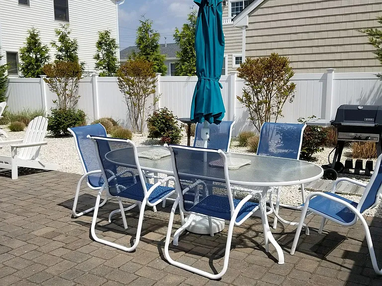 23 Dover Ave #1 — Photo 9