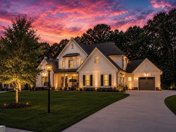 210 Brayden Dr, Tyrone, GA 30290