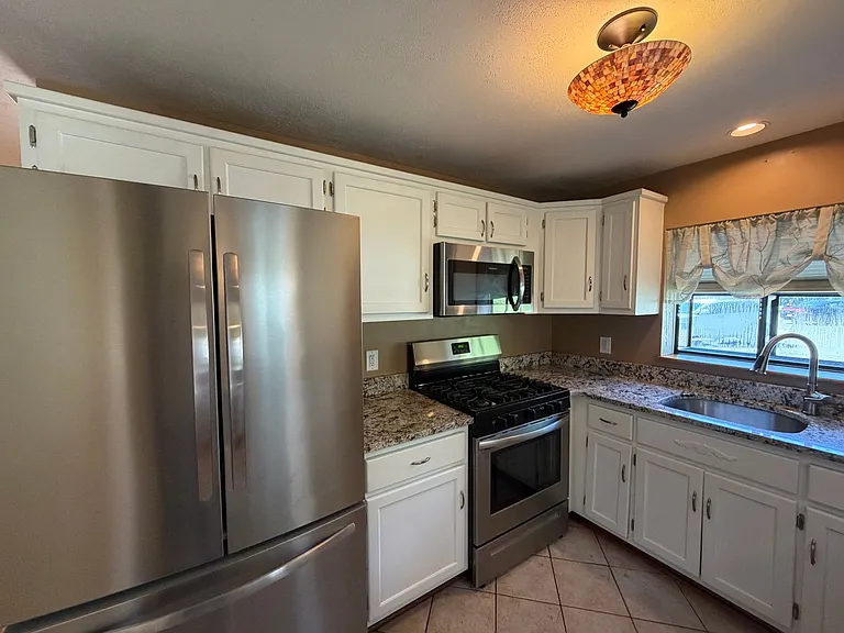 40 Danforth Ct — Photo 4