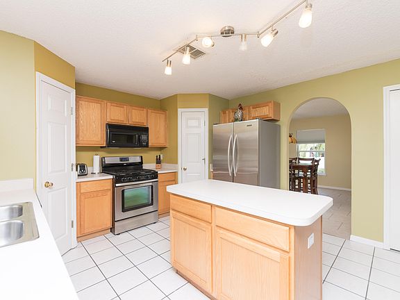 5th image of 4659 Blackmore Ct