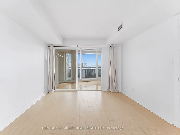 550 Queens Quay W #318 — Photo 15