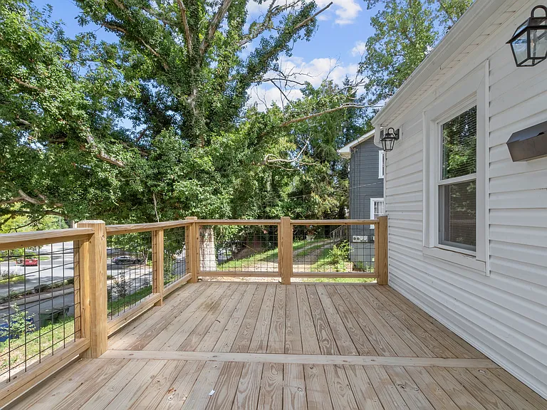 64 Druid Dr — Photo 2