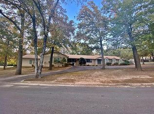 407 Hickory Dr, Tahlequah, OK 74464