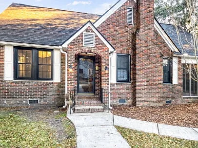 3 bed, 2.0 bath, 1875 sqft, $1,825 — Photo 2