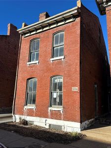 811 Russell Blvd, Saint Louis, MO, 63104