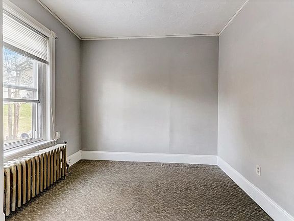 5th image of 617 Carlton Ave #0