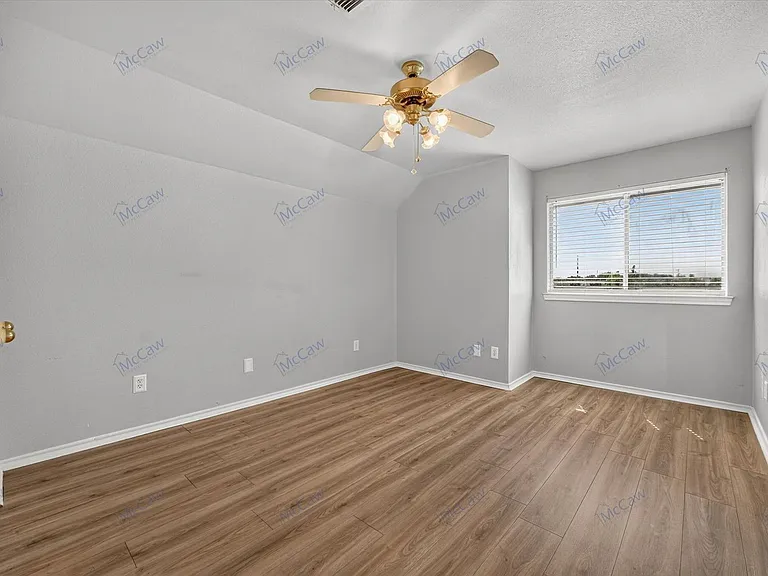 305 Brazil Dr — Photo 25