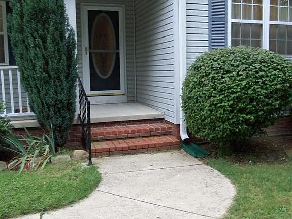 2nd image of 210 Birch Dr