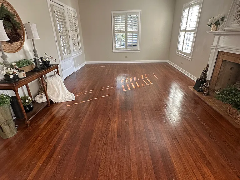 147 Thomas Jefferson Dr — Photo 4