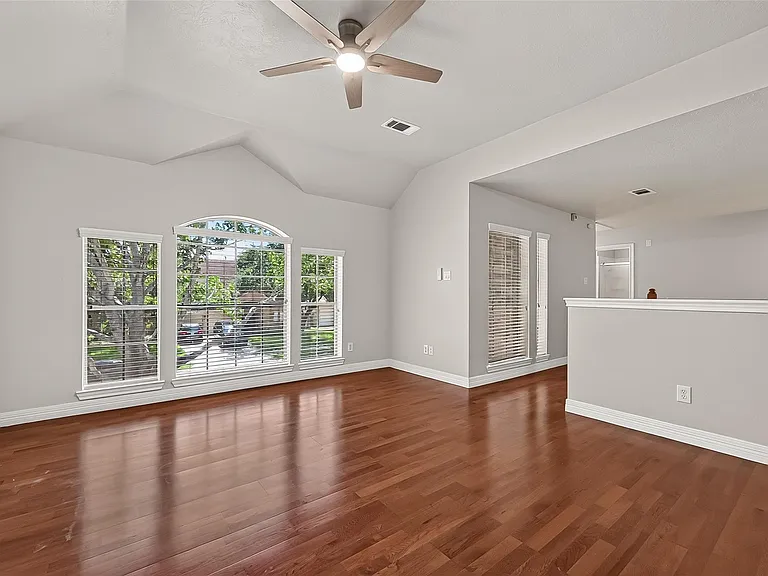 1522 Brook Grove Dr — Photo 29