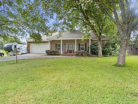 2nd image of 617 Macedonia Rd