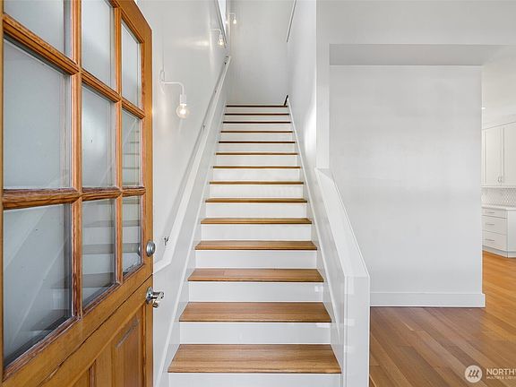 5th image of 2211 NW 60th Street