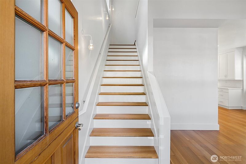 5th image of 2211 NW 60th Street