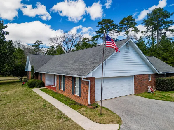 54 Old Highway 15 N, Laurel, MS 39443