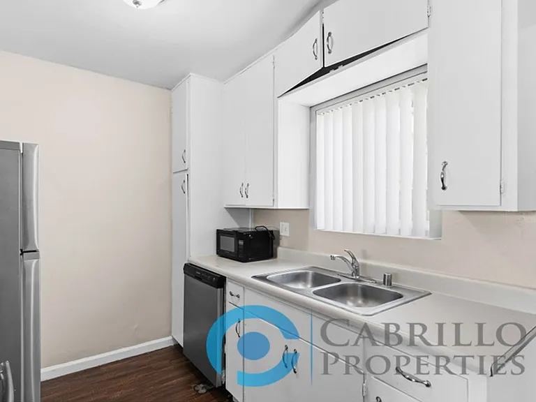 761 South Orange Avenue — Photo 11