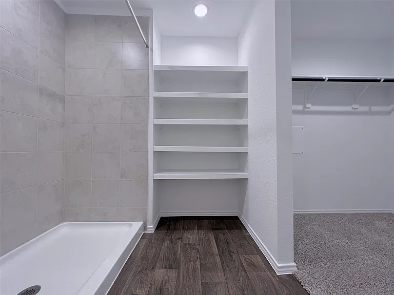 21227 Alder Oaks Dr — Photo 16