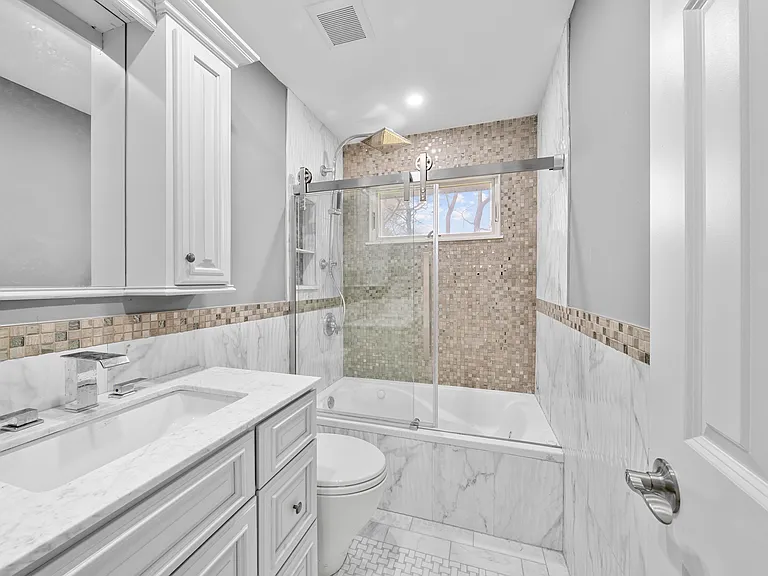 257 Southlawn Ave — Photo 20