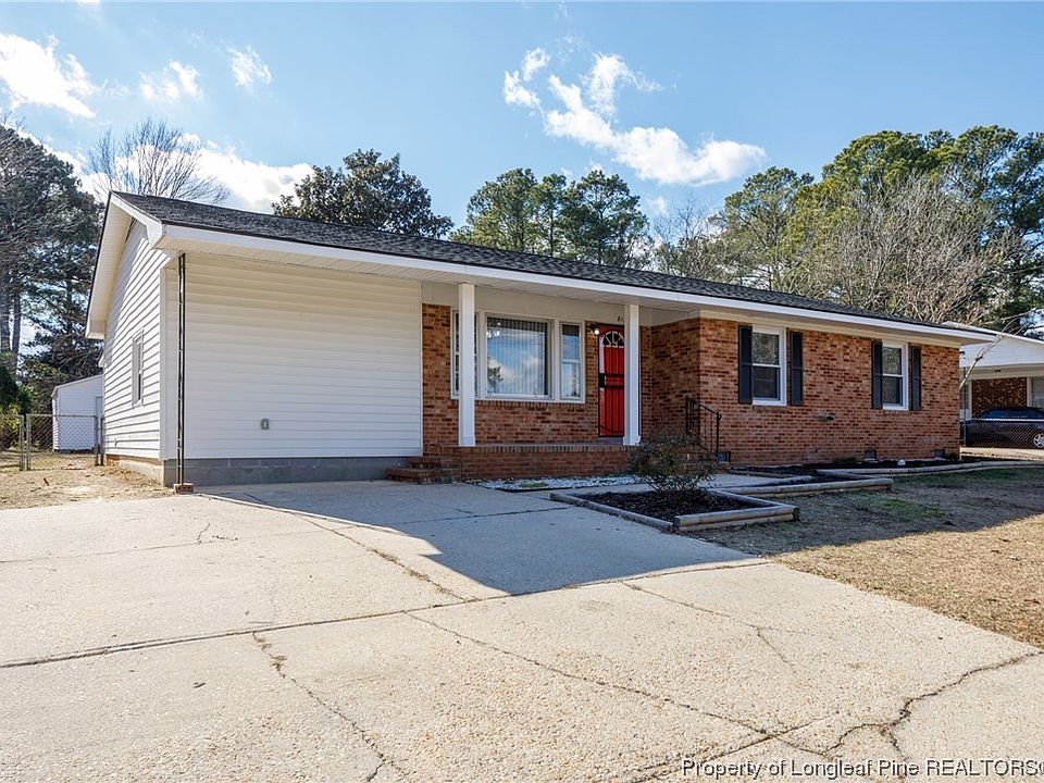 1st image of 813 Oakcrest Dr