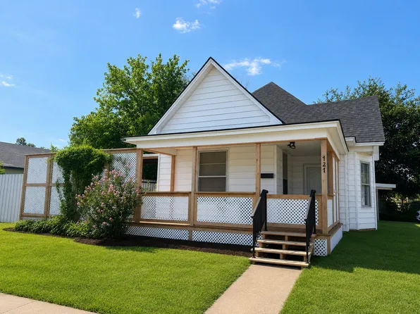 727 W Minnesota Ave, Chickasha, OK 73018