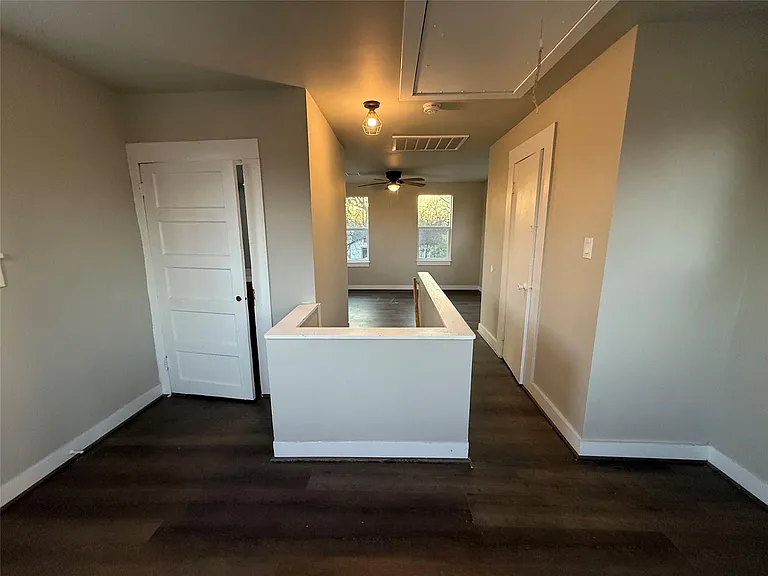 4103 Delhi St — Photo 9