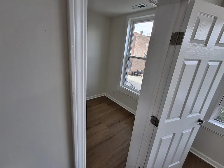 471 W 26th St #3 — Photo 11