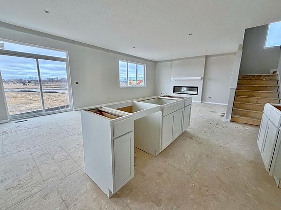 4th image of 3199 Jandura Ave NE