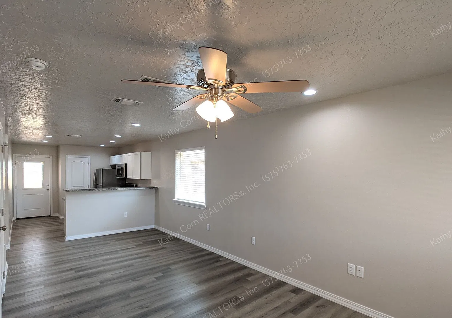 Sungate Apartments — Photo 4