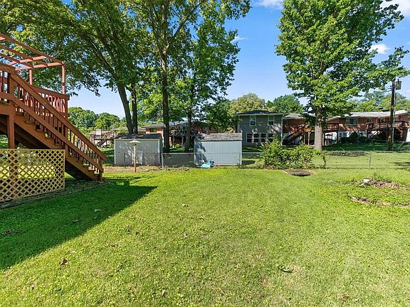 4th image of 9843 Briarstone Dr